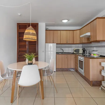 Apartman Go2tenerife Apart'smile Americas Center & Heated Pool
