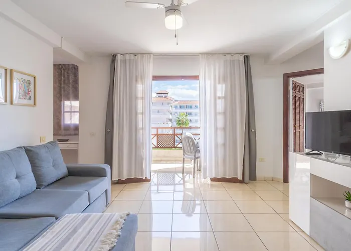 Go2tenerife Apart'smile Americas Center & Heated Pool * Playa de las Americas (Tenerife)